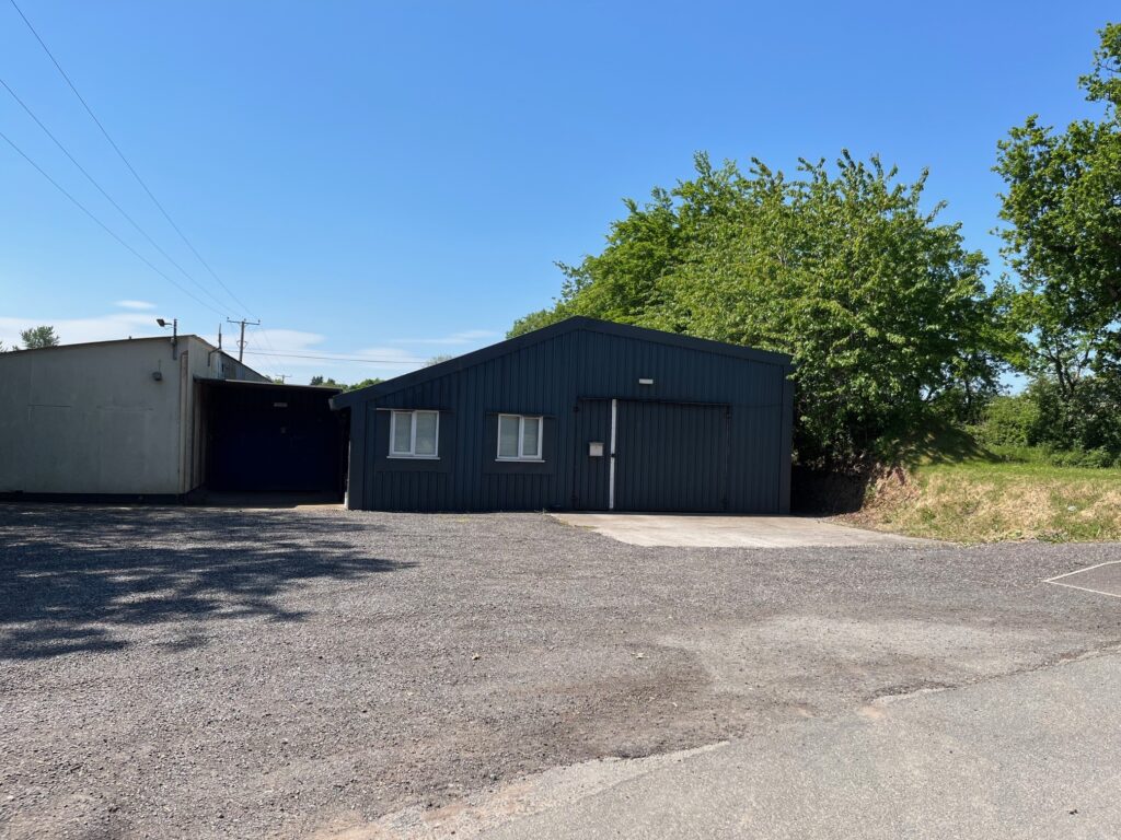 Unit q external 14.05.25