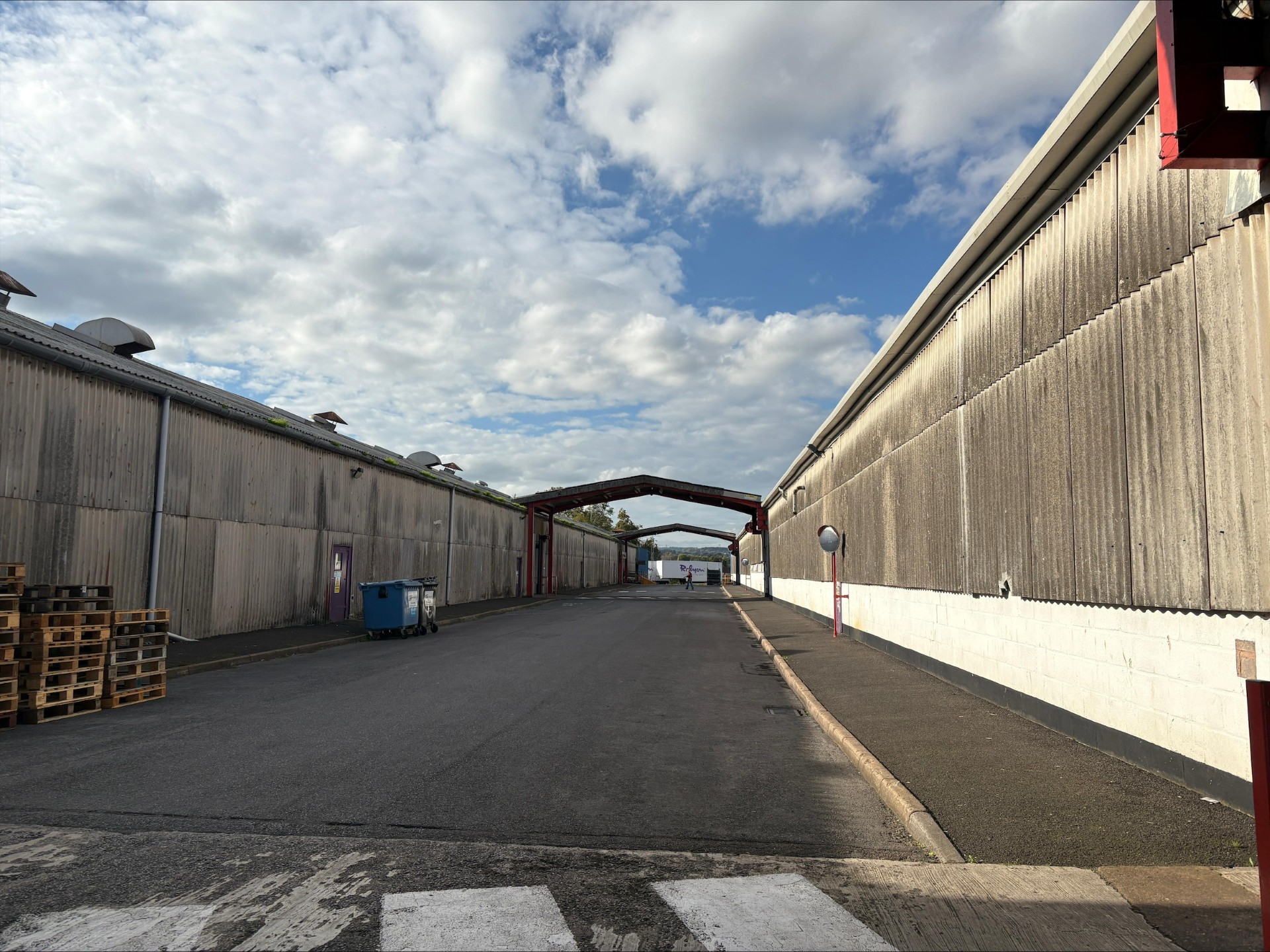 Thumbnail processed 41bd15e5 8888 4423 8fed eb8fa6c38217